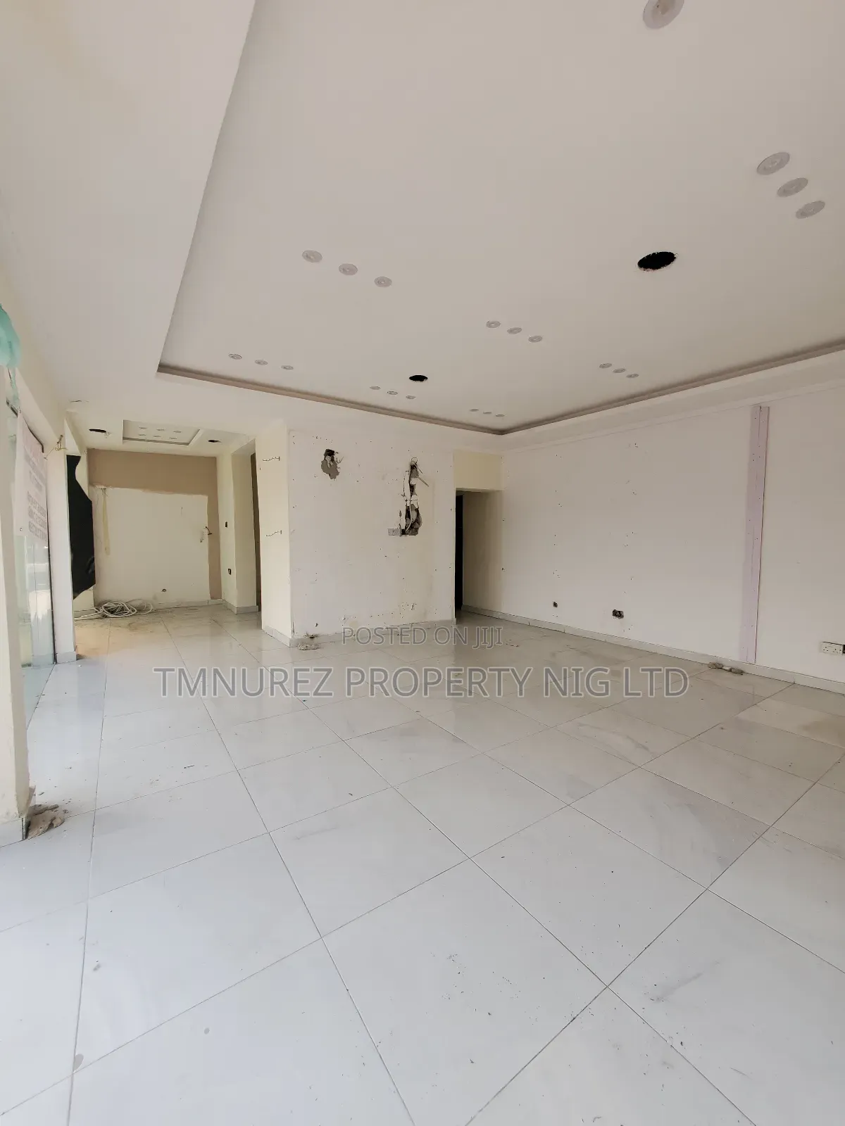 Showroom Open Space for Rent Lekki Phase1 in Lekki Phase 1