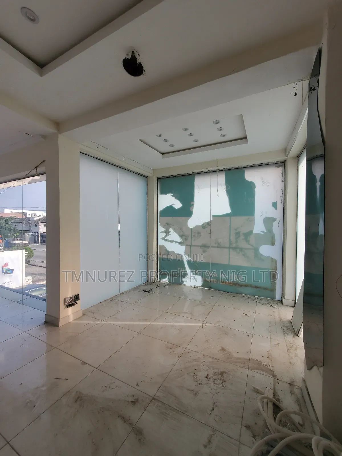 Showroom Open Space for Rent Lekki Phase1 in Lekki Phase 1