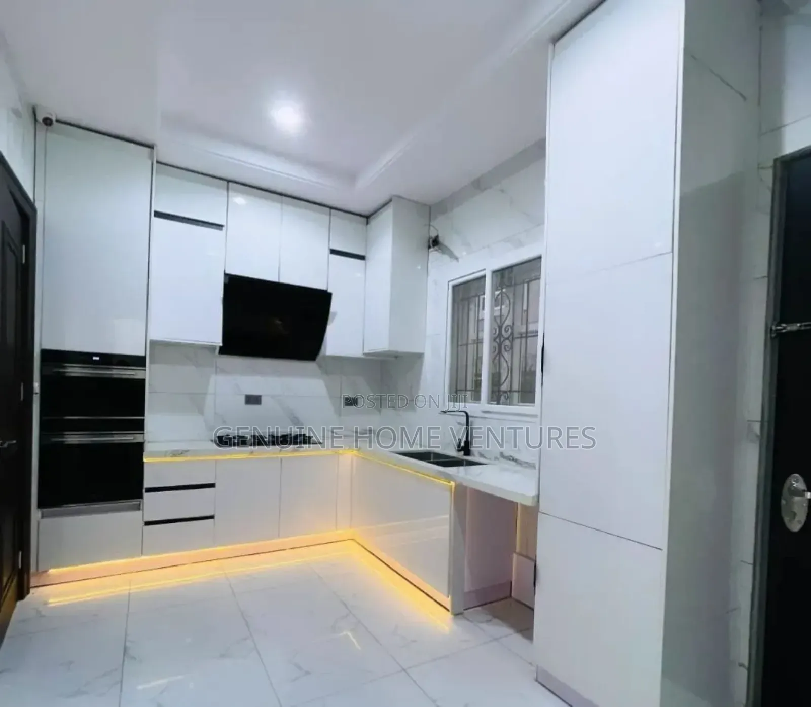 4bdrm Duplex in Ikeja Gra for sale in Ikeja GRA