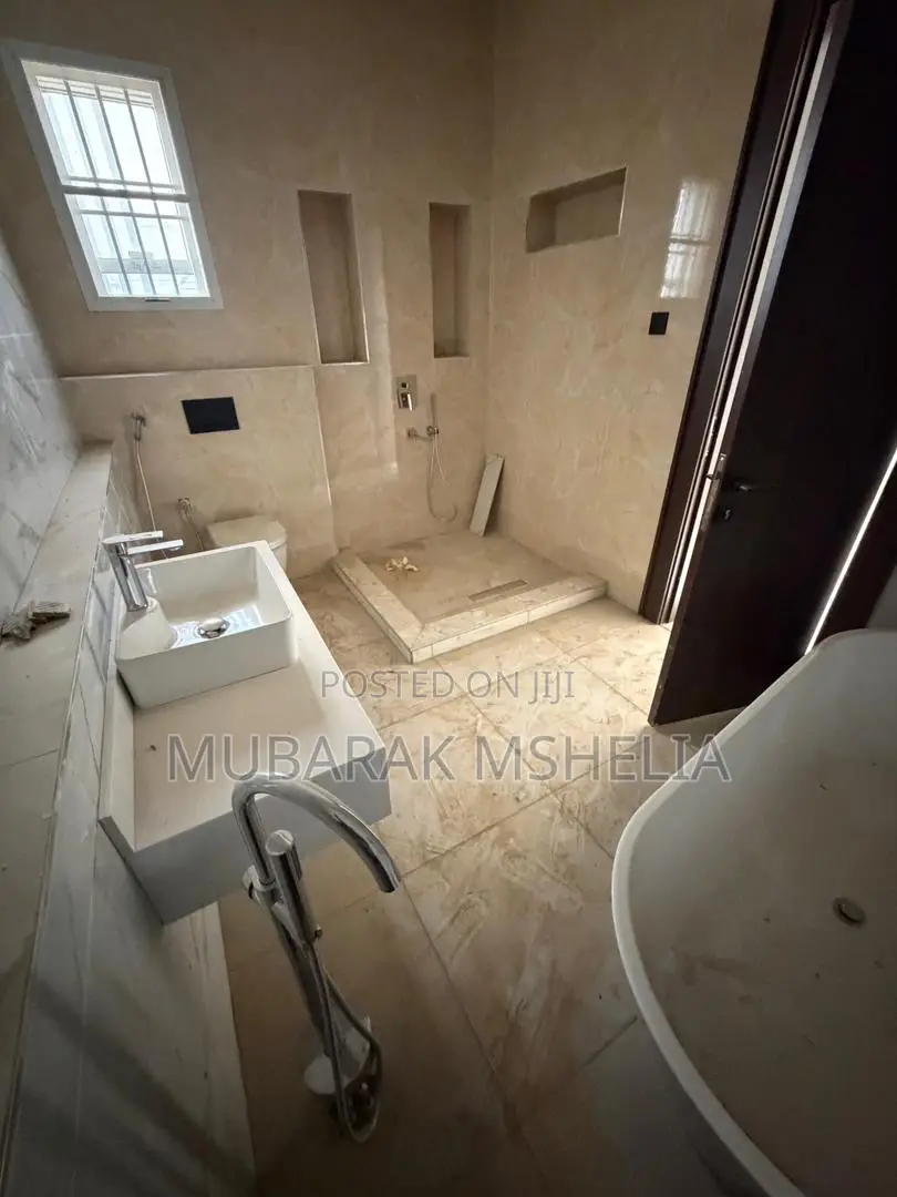 4bdrm Duplex in Guzape District for sale in Guzape District