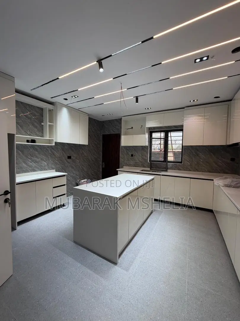 4bdrm Duplex in Jahi for sale in Jahi