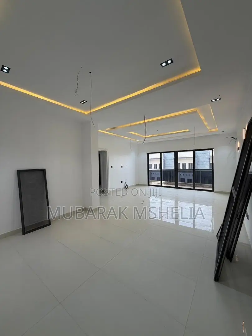 4bdrm Duplex in Jahi for sale in Jahi