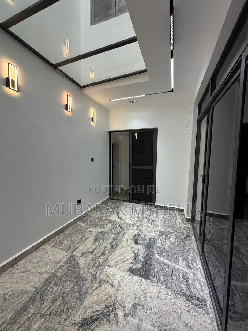 4bdrm Duplex in Jahi for sale in Jahi