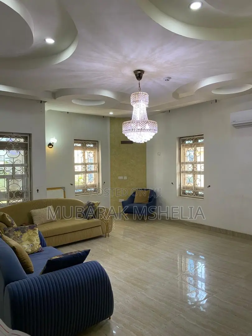 7bdrm Mansion in Katampe Extension for sale in Katampe Extension