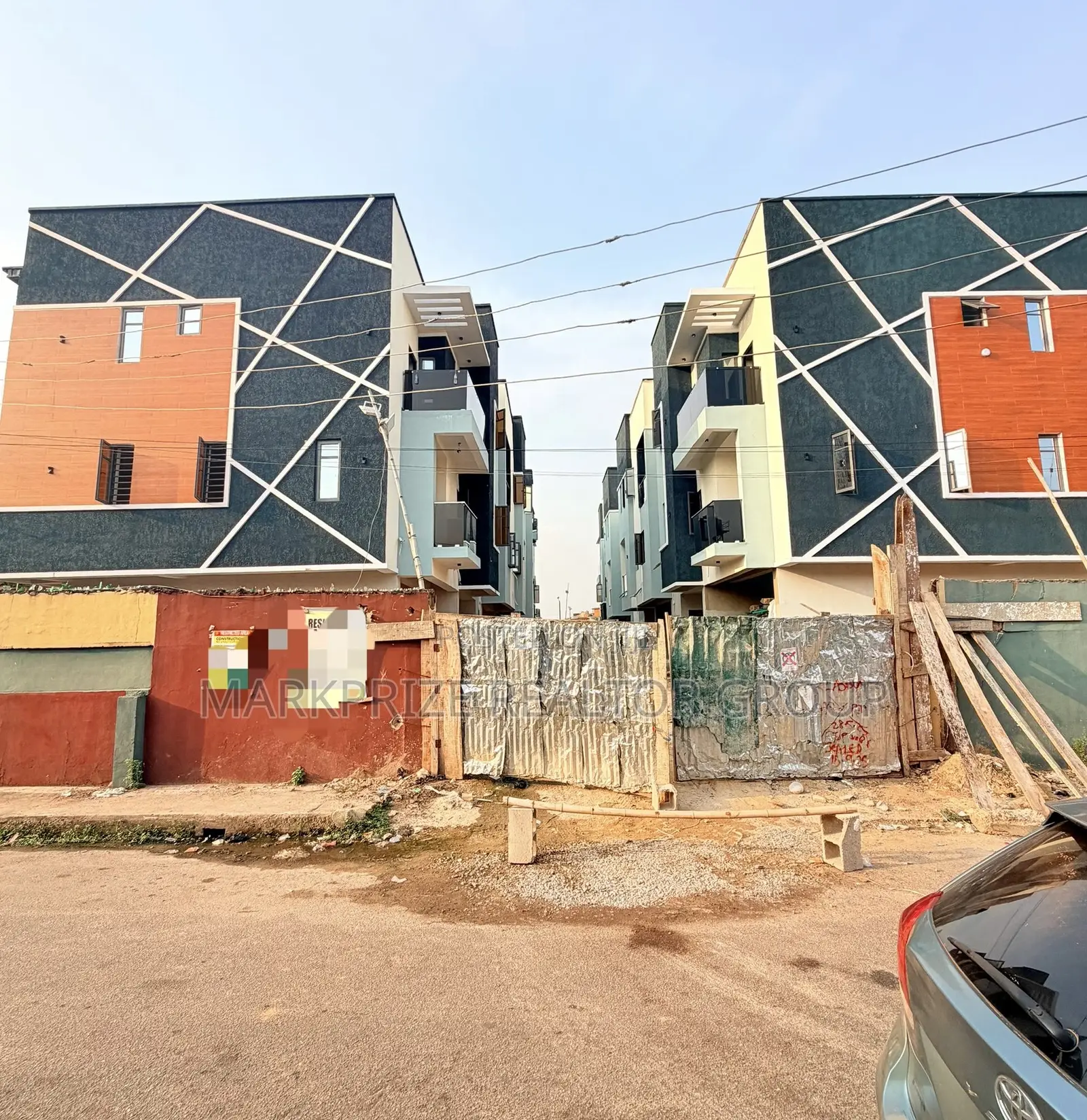 4bdrm Duplex in Oregun Ikeja Lagos for sale in Ikeja