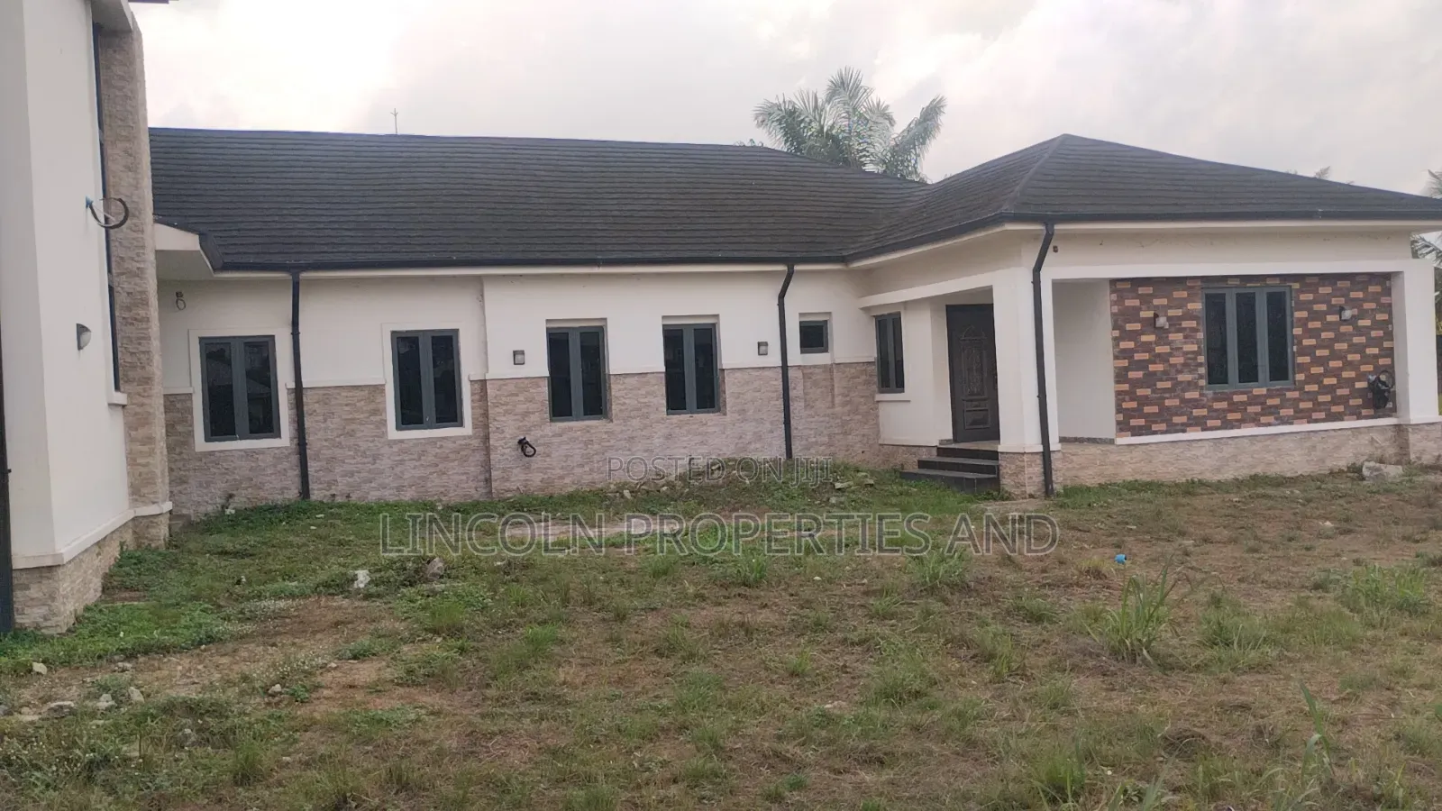 7bdrm Mansion in Prestigious Shelter for rent in Uyo