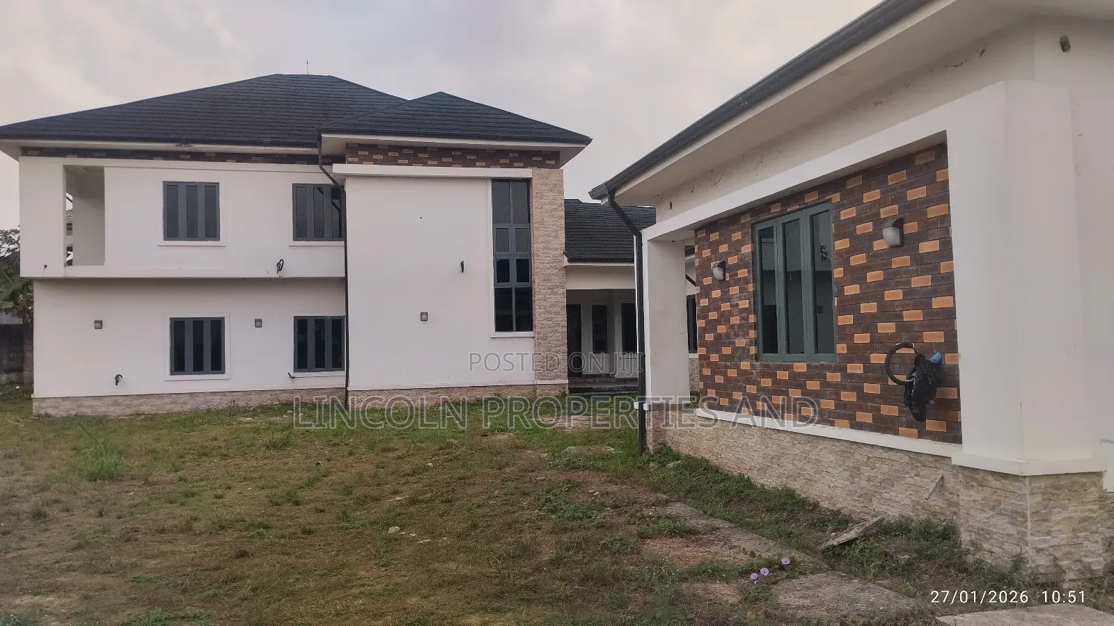 7bdrm Mansion in Prestigious Shelter for rent in Uyo
