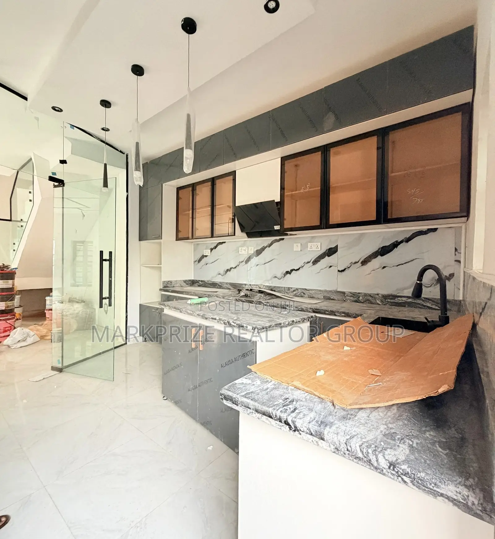 4bdrm Duplex in Maryland Lagos for sale in Maryland