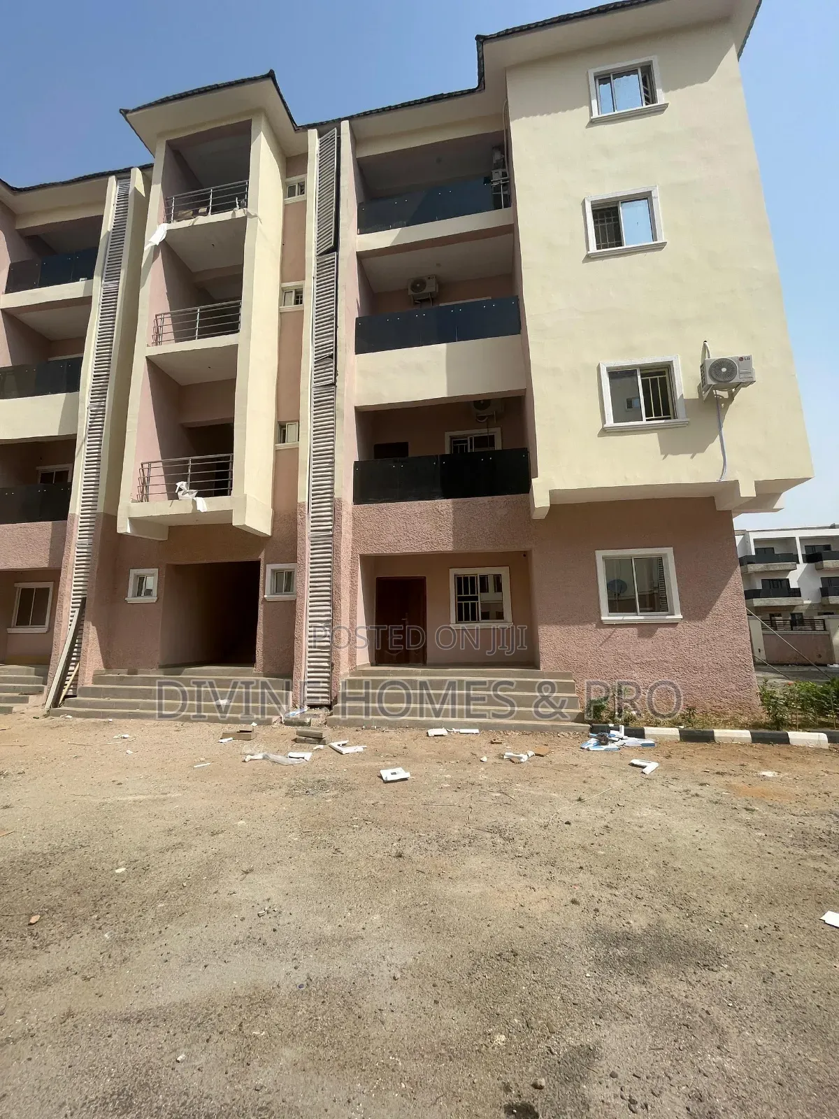 2bdrm Block of Flats in Idu for sale in Idu