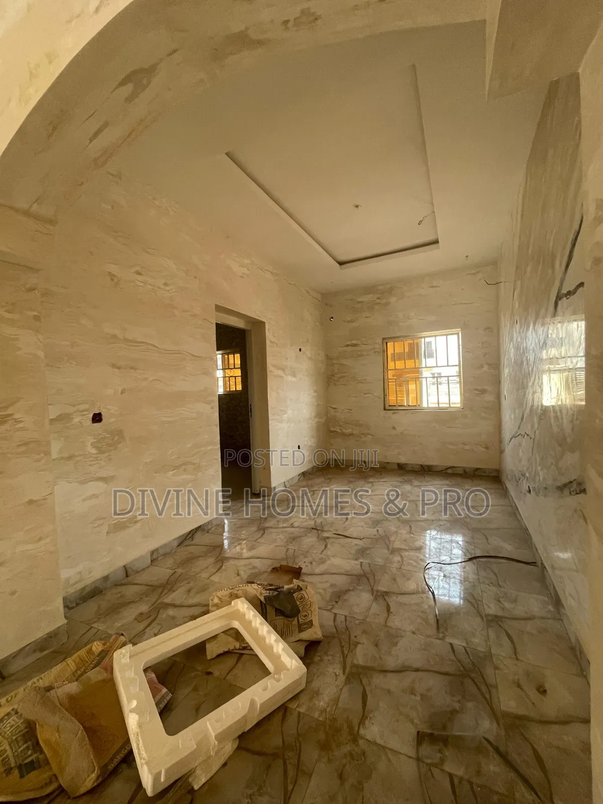 2bdrm Block of Flats in Idu for sale in Idu
