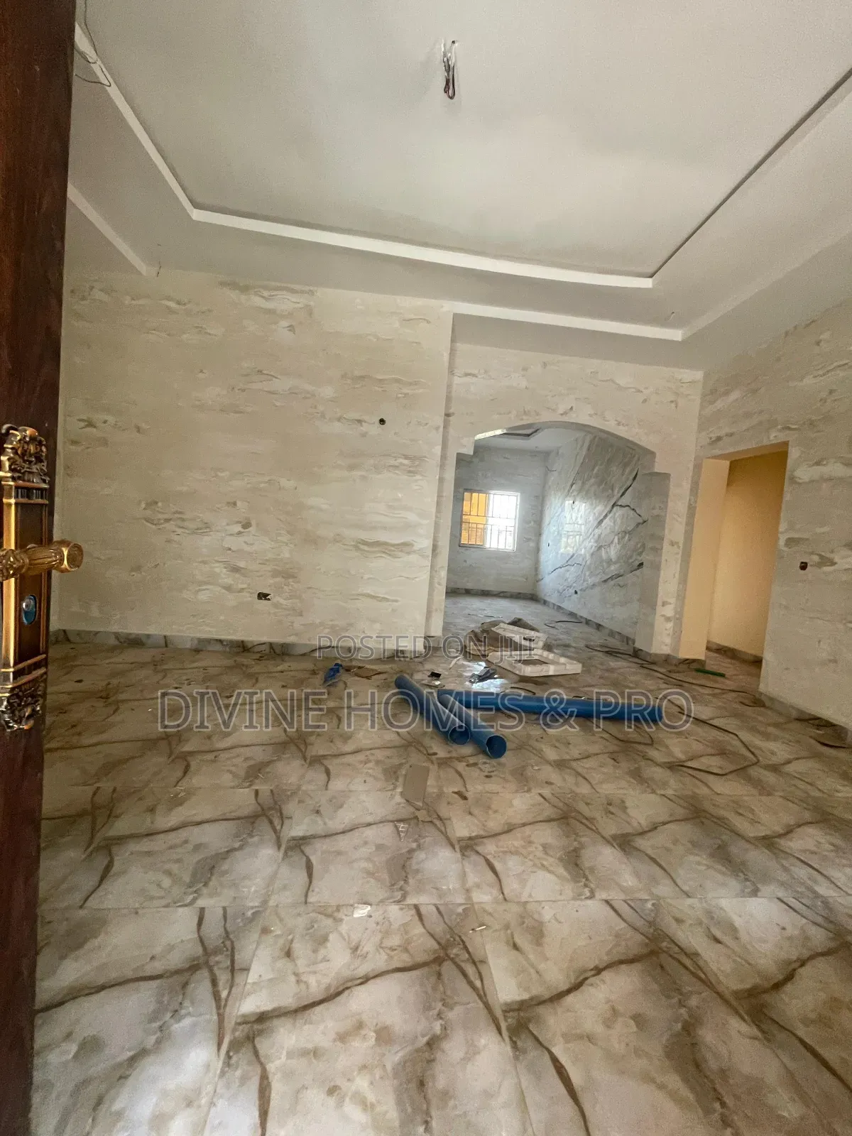 2bdrm Block of Flats in Idu for sale in Idu