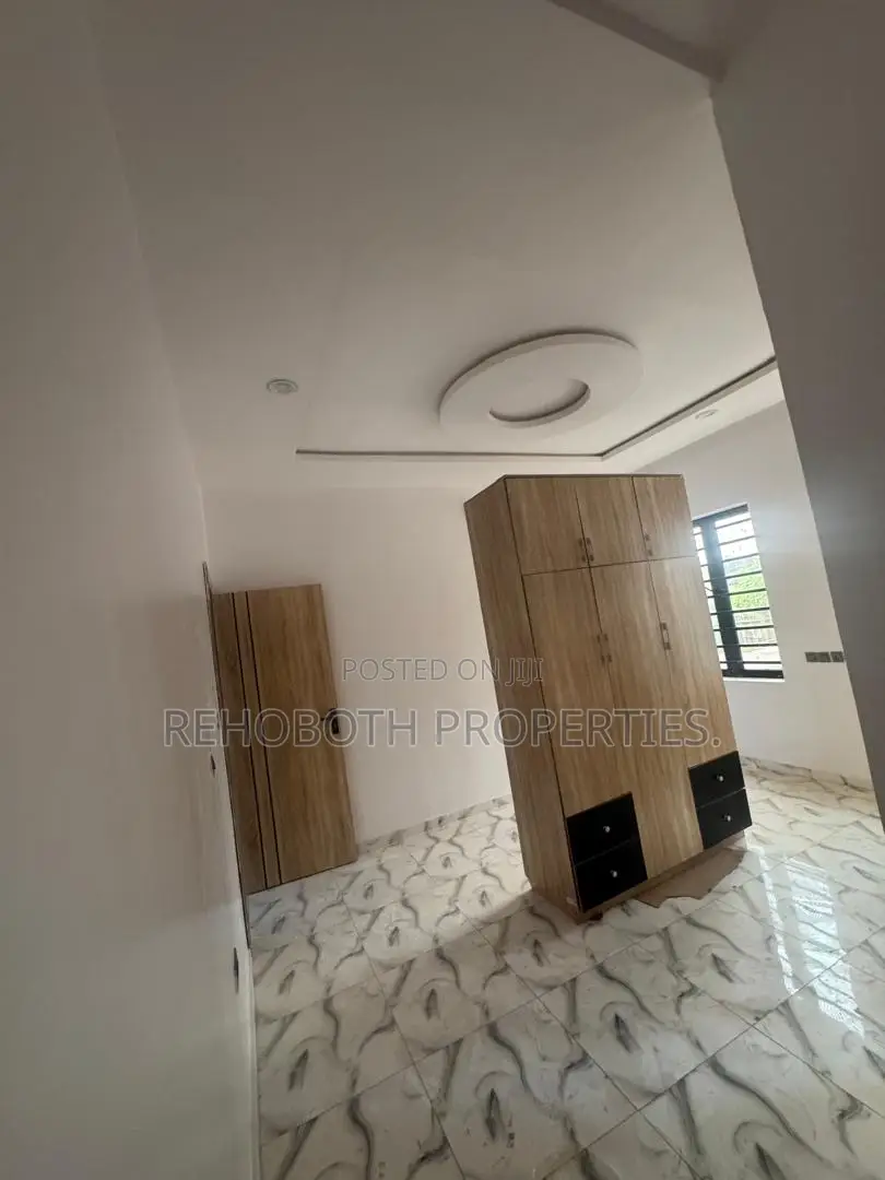 3bdrm Duplex in Npg Omolayo, Akobo for rent in Akobo