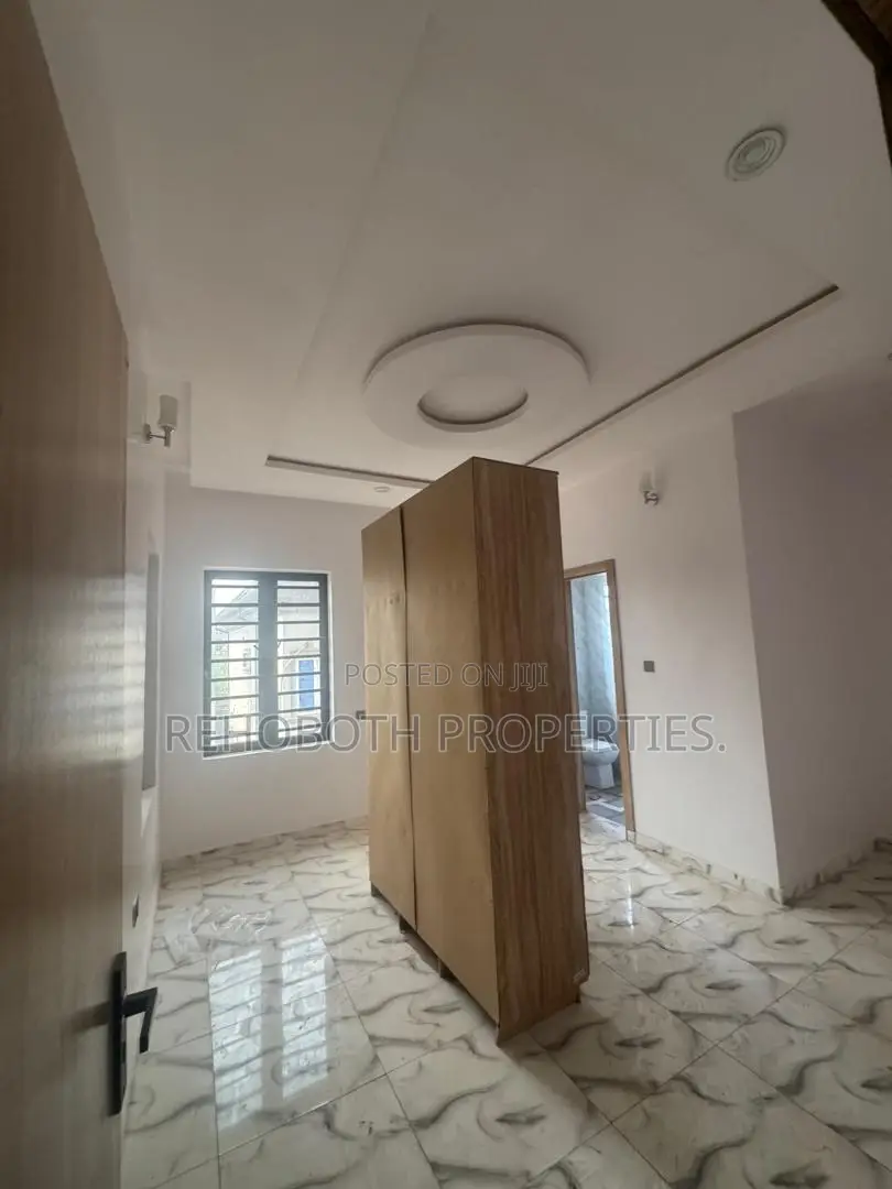 3bdrm Duplex in Npg Omolayo, Akobo for rent in Akobo