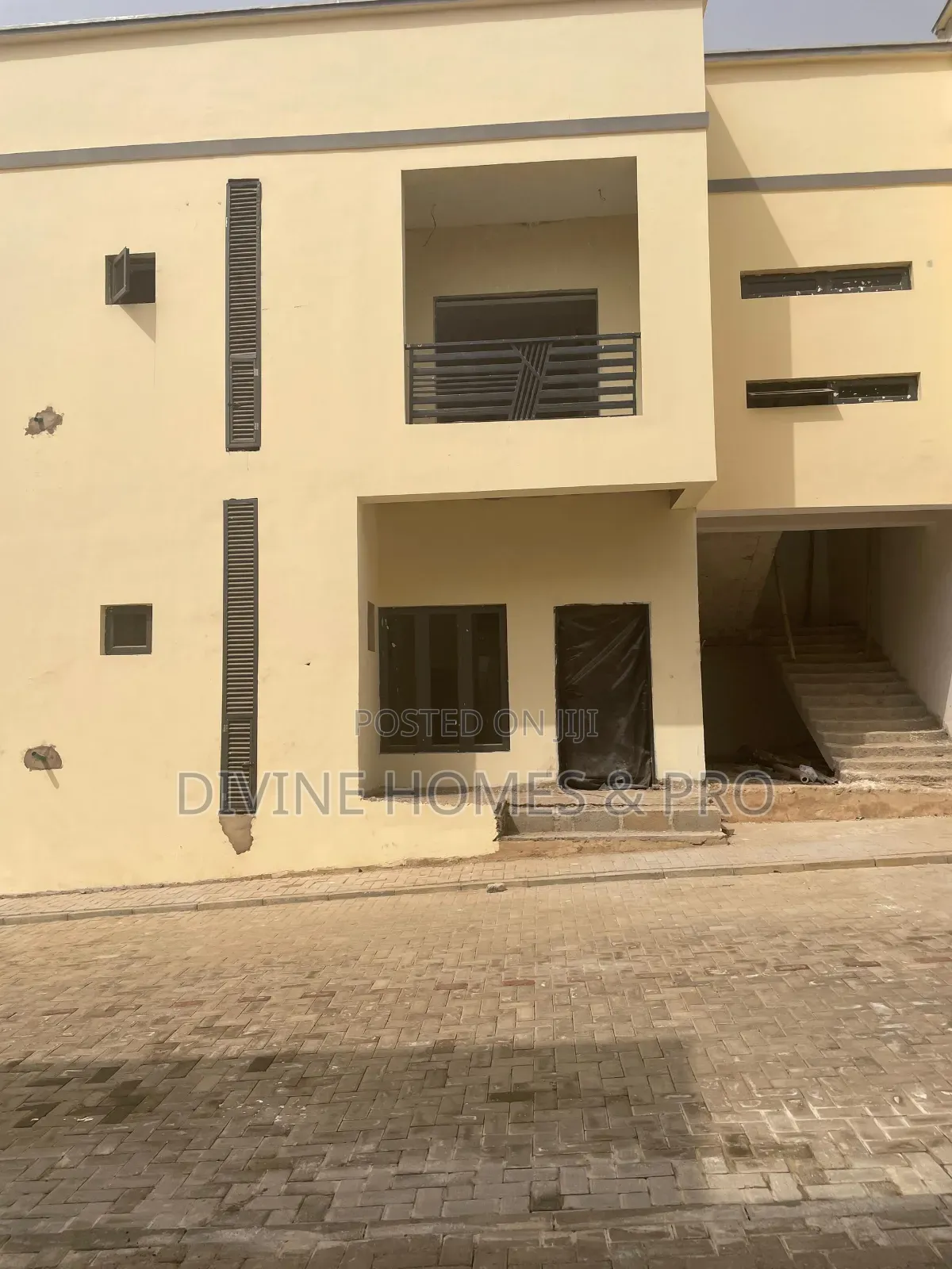 3bdrm Block of Flats in Life Camp for sale in Life Camp