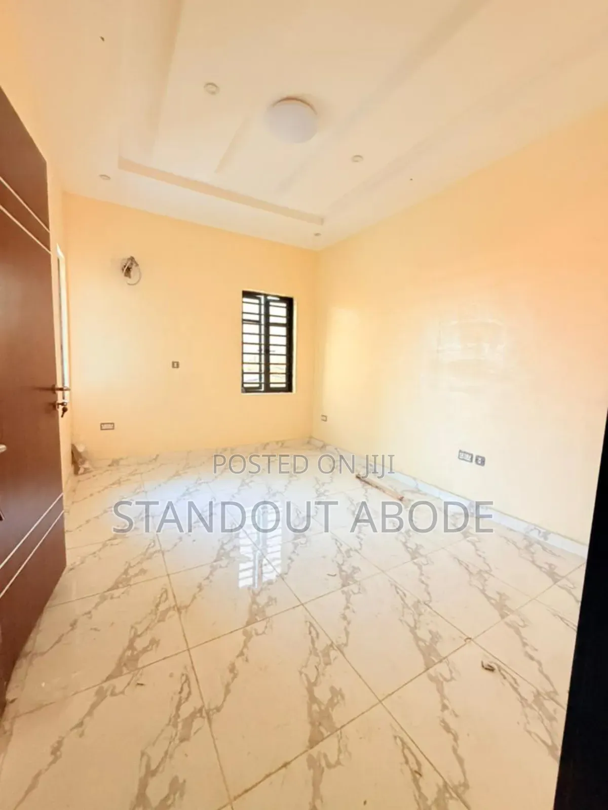 4bdrm Duplex in In An Estate, Oregun for sale in Oregun