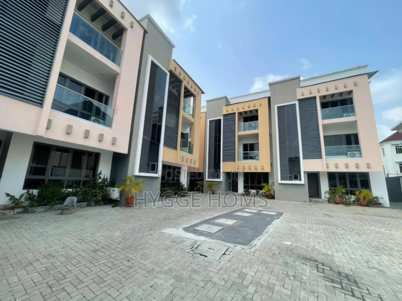 4bdrm Townhouse / Terrace in Banana Island Estate for rent in Banana Island