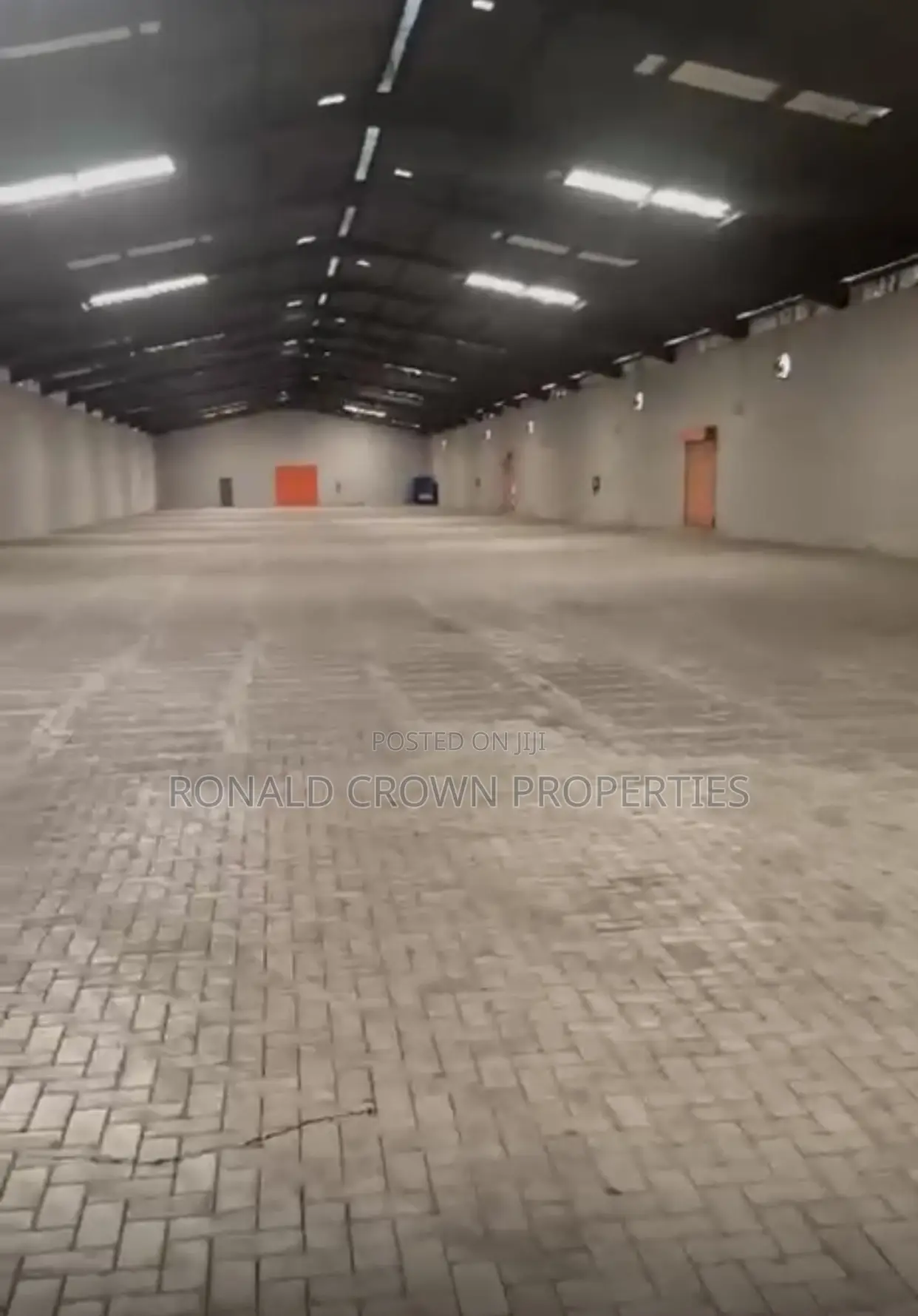 Well Structure Self Compound 2500sqm for Lease Along Oshodi Apapa Ex in Iyana Isolo