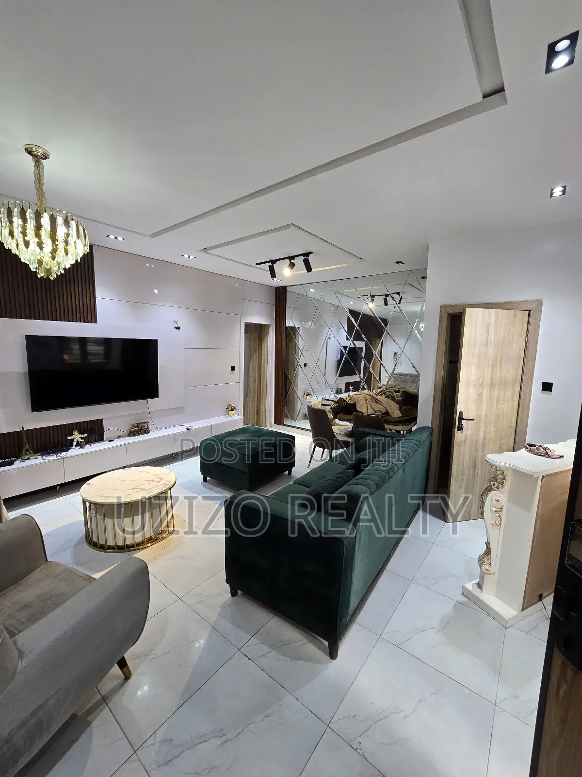 Furnished 4bdrm Townhouse/Terrace in Orchid Road, Lafiaji for Sale in Lafiaji