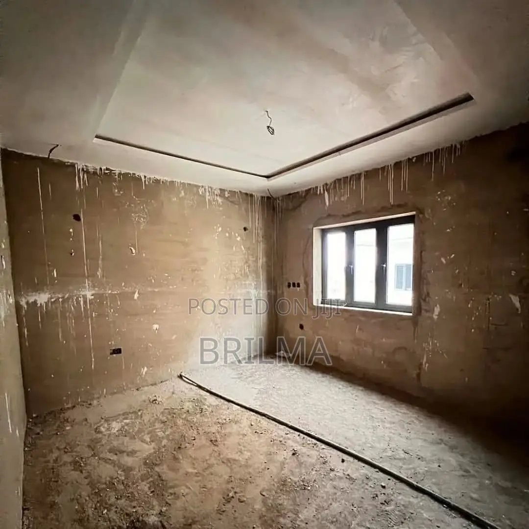 2bdrm Apartment in Lugbe District for sale in Lugbe District