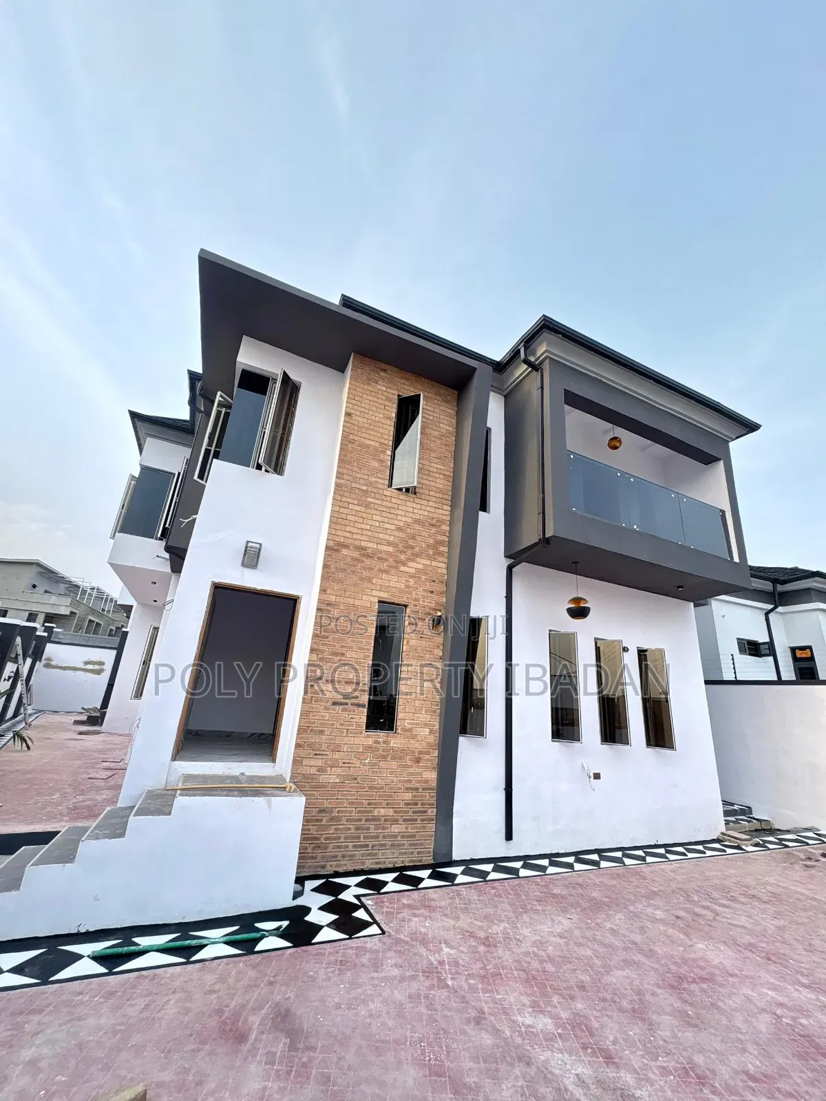 4bdrm Duplex in Calton Gate, Akobo for sale in Akobo