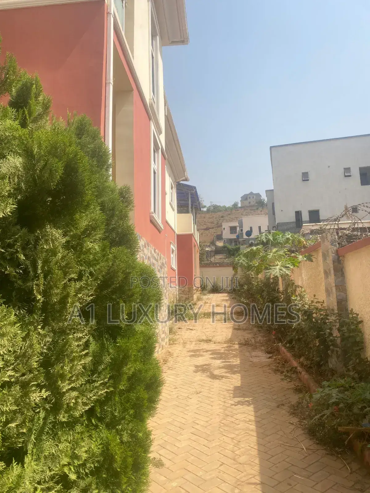 5bdrm Duplex in Apo Resettlement for rent in Apo Resettlement
