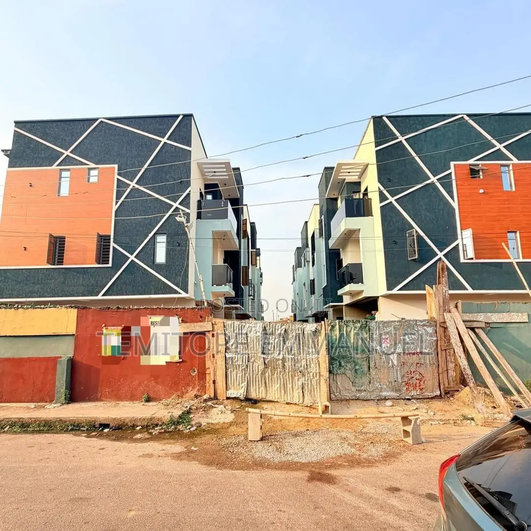Furnished 4bdrm Duplex in Oregun Ikeja for sale in Ikeja