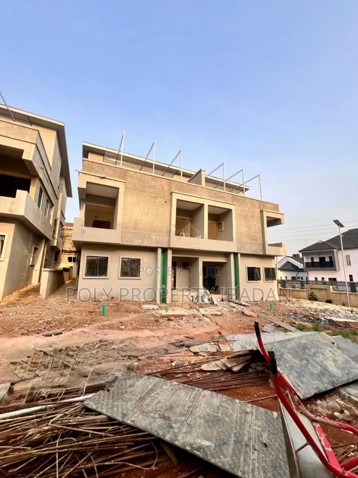 4bdrm Penthouse in Carlton Gate, Akobo for sale in Akobo