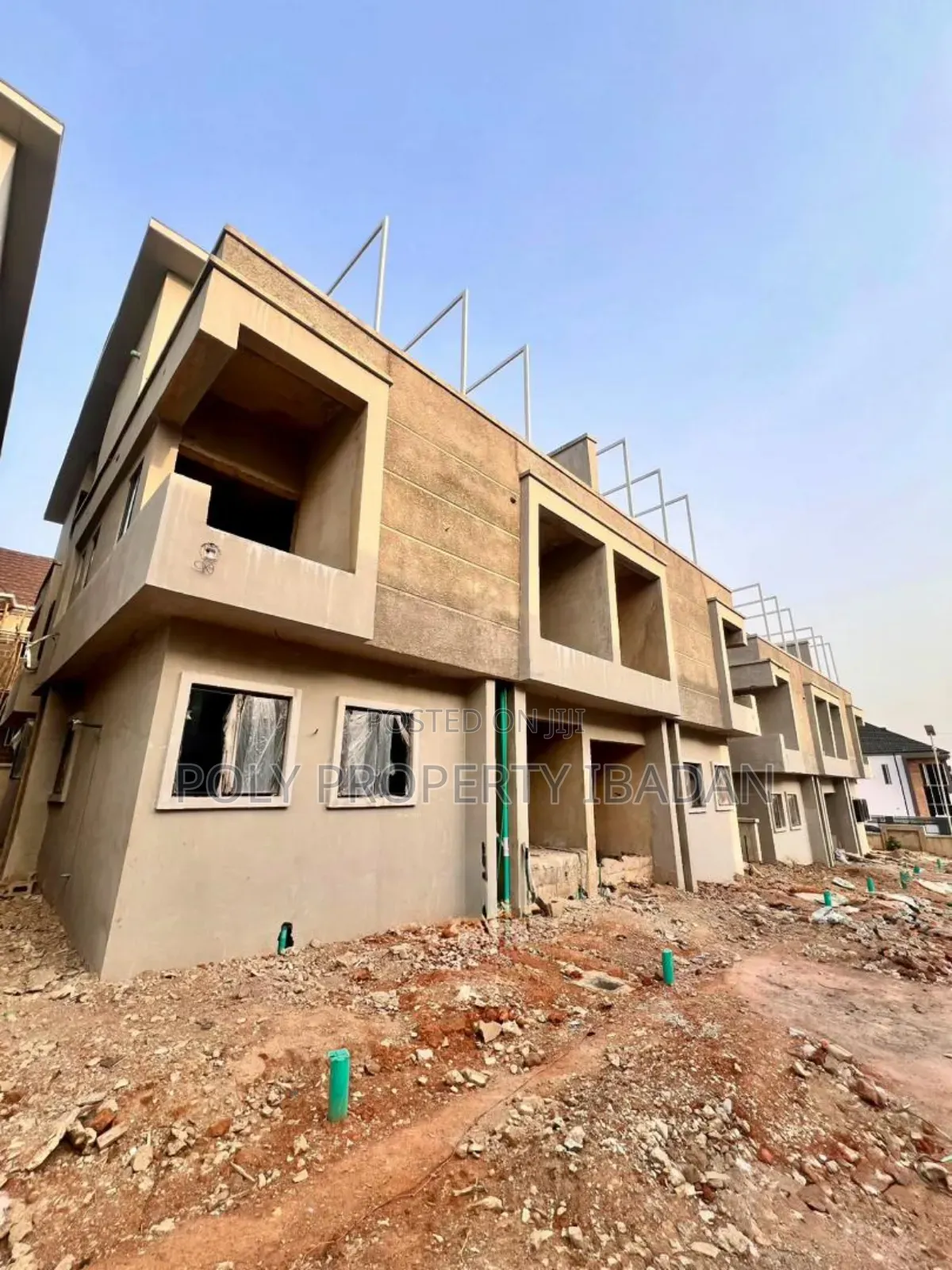 4bdrm Penthouse in Carlton Gate, Akobo for sale in Akobo