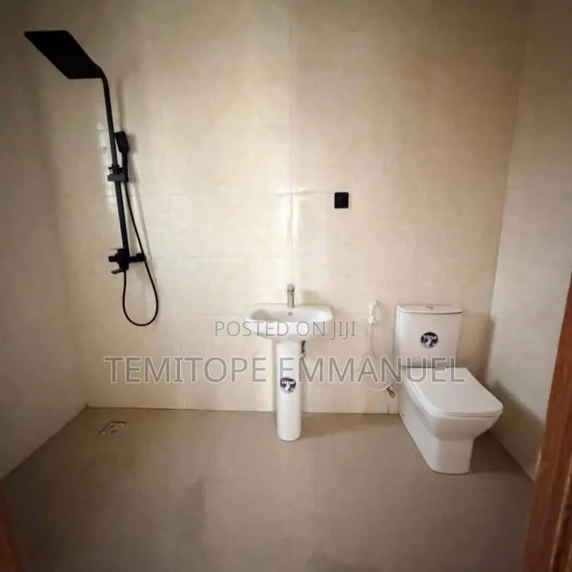 Furnished 5bdrm Duplex in Opic Isheri North, Kosofe / Kosofe for sale in Kosofe / Kosofe