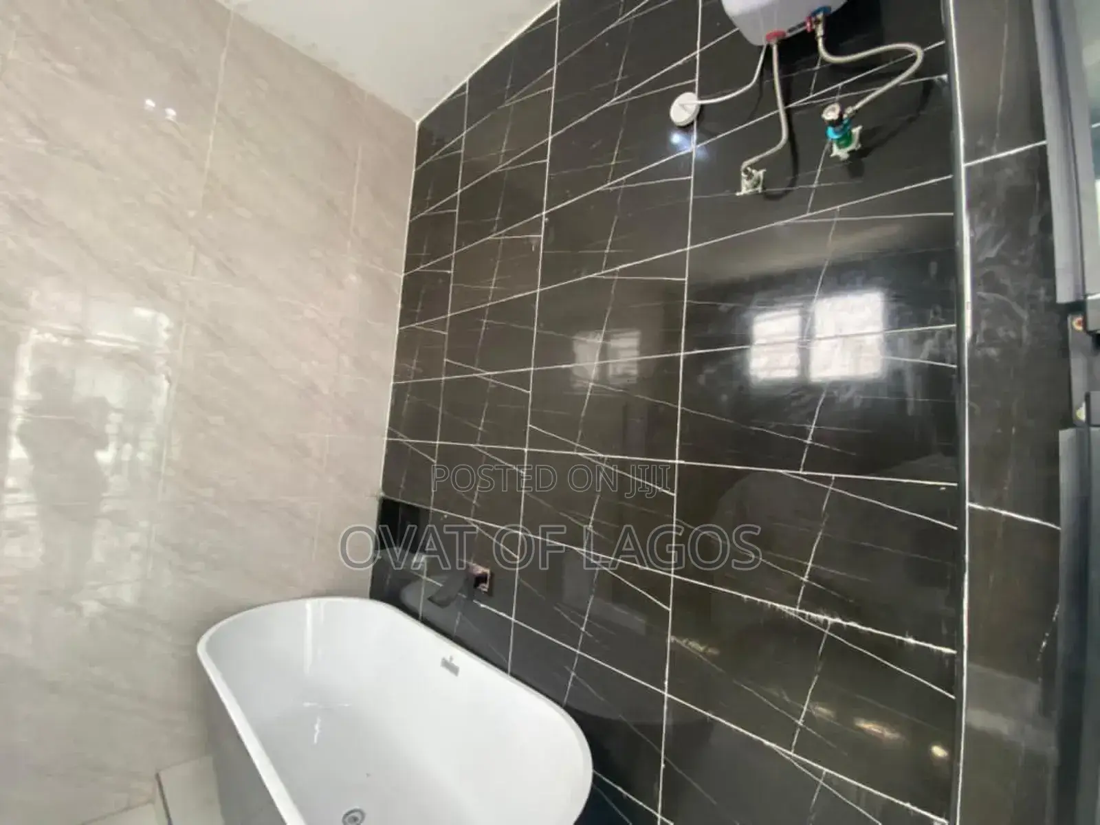 4bdrm Duplex in Ikota for sale in Ikota