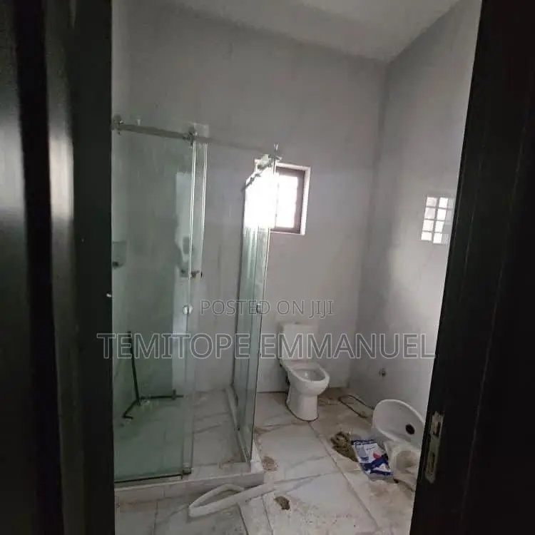Furnished 6bdrm Duplex in Ojodu for sale in Ojodu