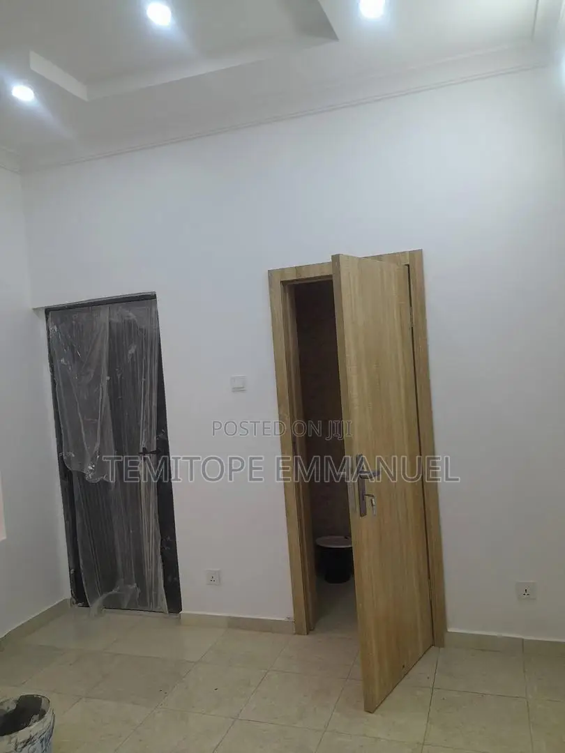 Furnished 8bdrm Maisonette in Gowon Estate Egbada, Egbeda for sale in Egbeda