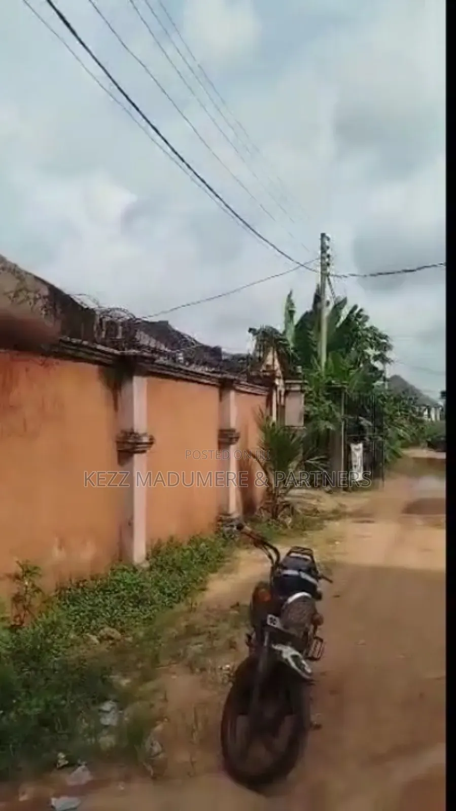 6bdrm Bungalow in Imo Housing Ext for sale in Owerri