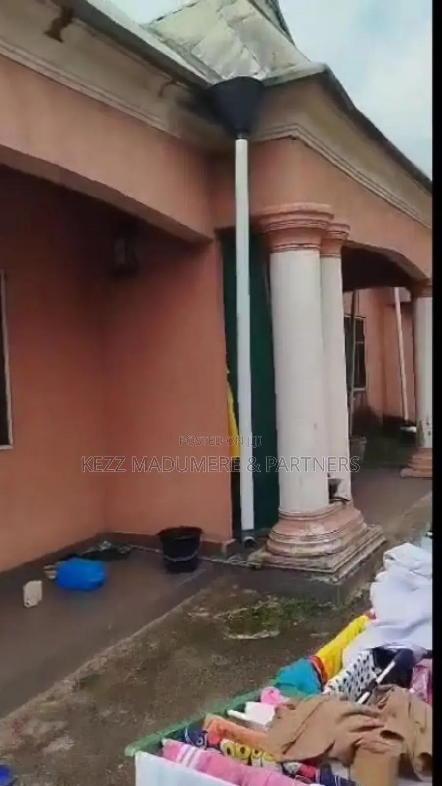 6bdrm Bungalow in Imo Housing Ext for sale in Owerri