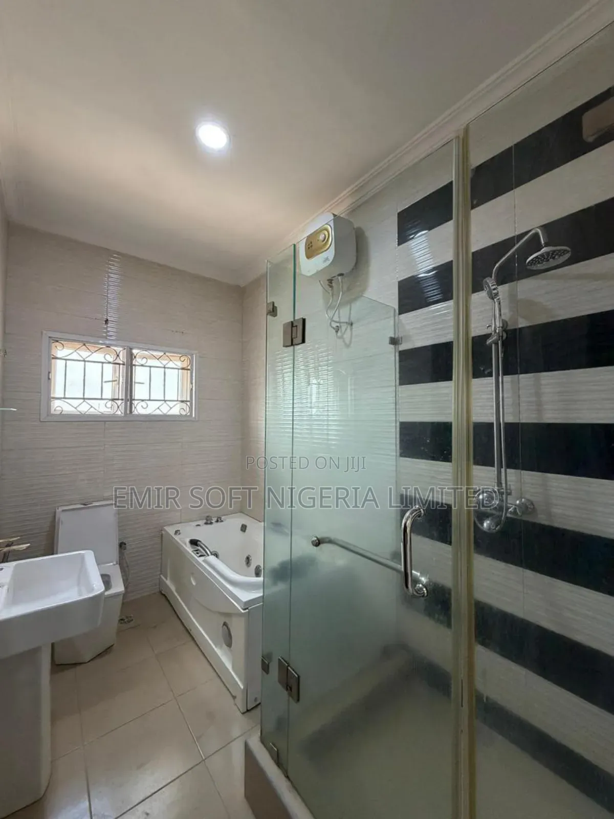 4bdrm Duplex in Akobo for sale in Akobo