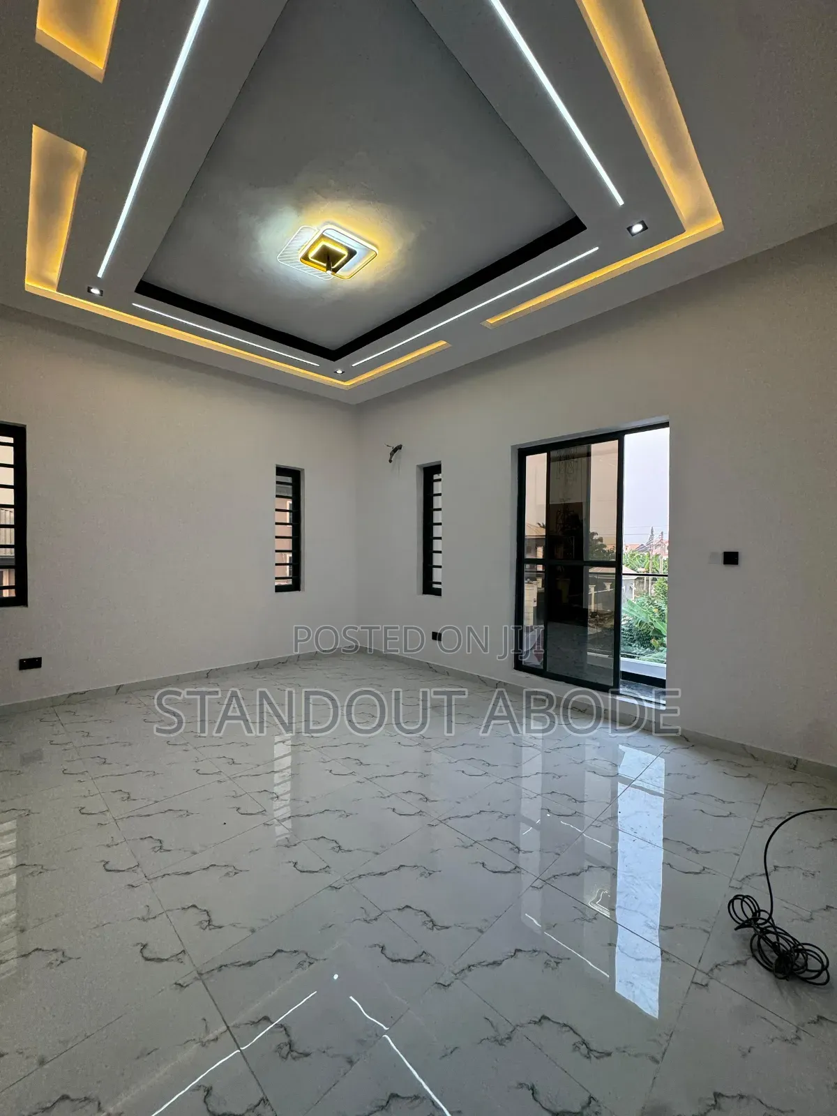 3bdrm Duplex in In An Estate, Sangotedo for sale in Sangotedo