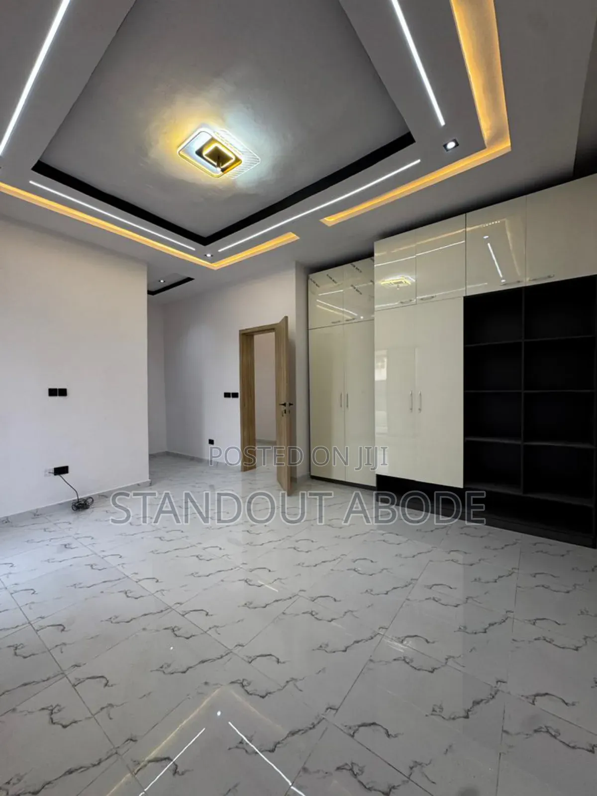 3bdrm Duplex in In An Estate, Sangotedo for sale in Sangotedo
