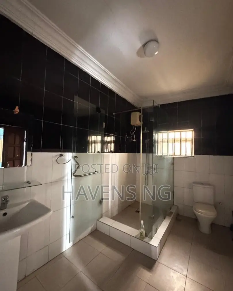 4bdrm Duplex in Abraham Adesanya for sale in Abraham Adesanya