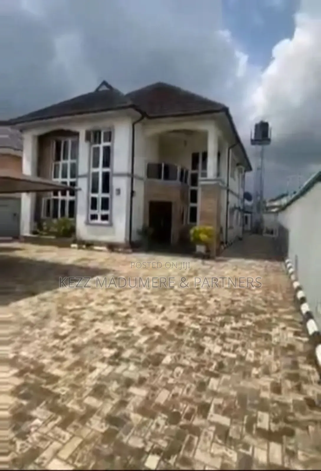 4bdrm Duplex in Eliozu, Farm Road 2 for sale in Port-Harcourt