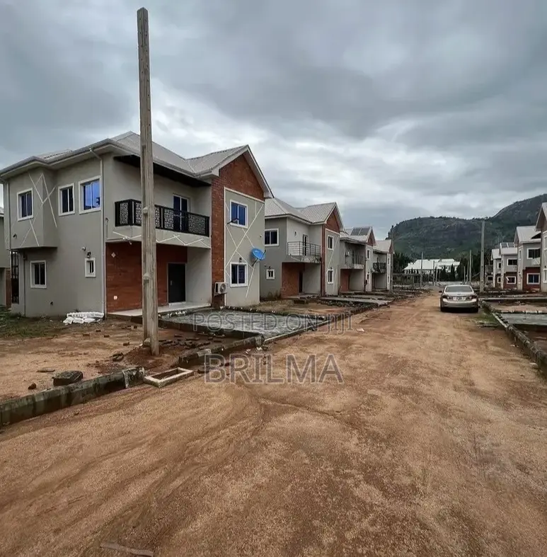 3bdrm Duplex in Kubwa for sale in Kubwa