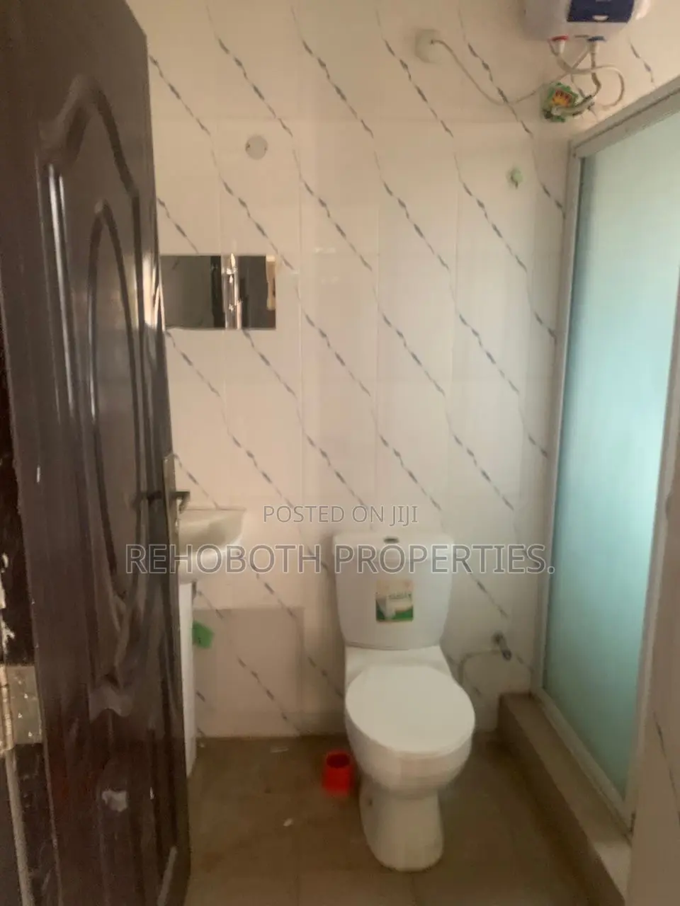 3bdrm Apartment in Bee Shop, Akala Express for rent in Akala Express