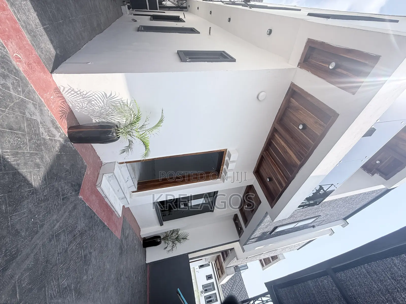 4bdrm Duplex in Orchid, Chevron for sale in Chevron