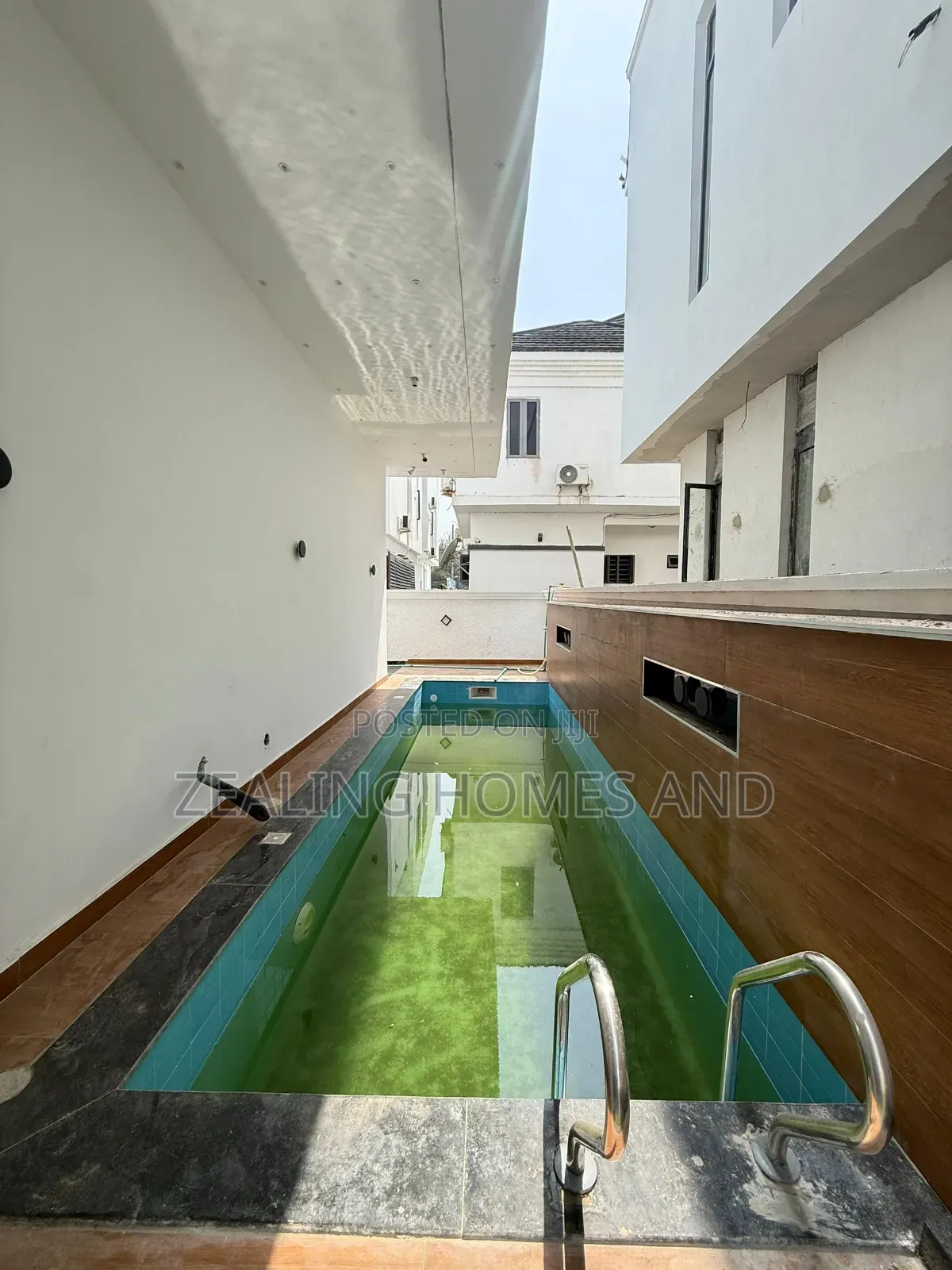 Furnished 5bdrm Duplex in Ikota Lekki for sale in Ikota