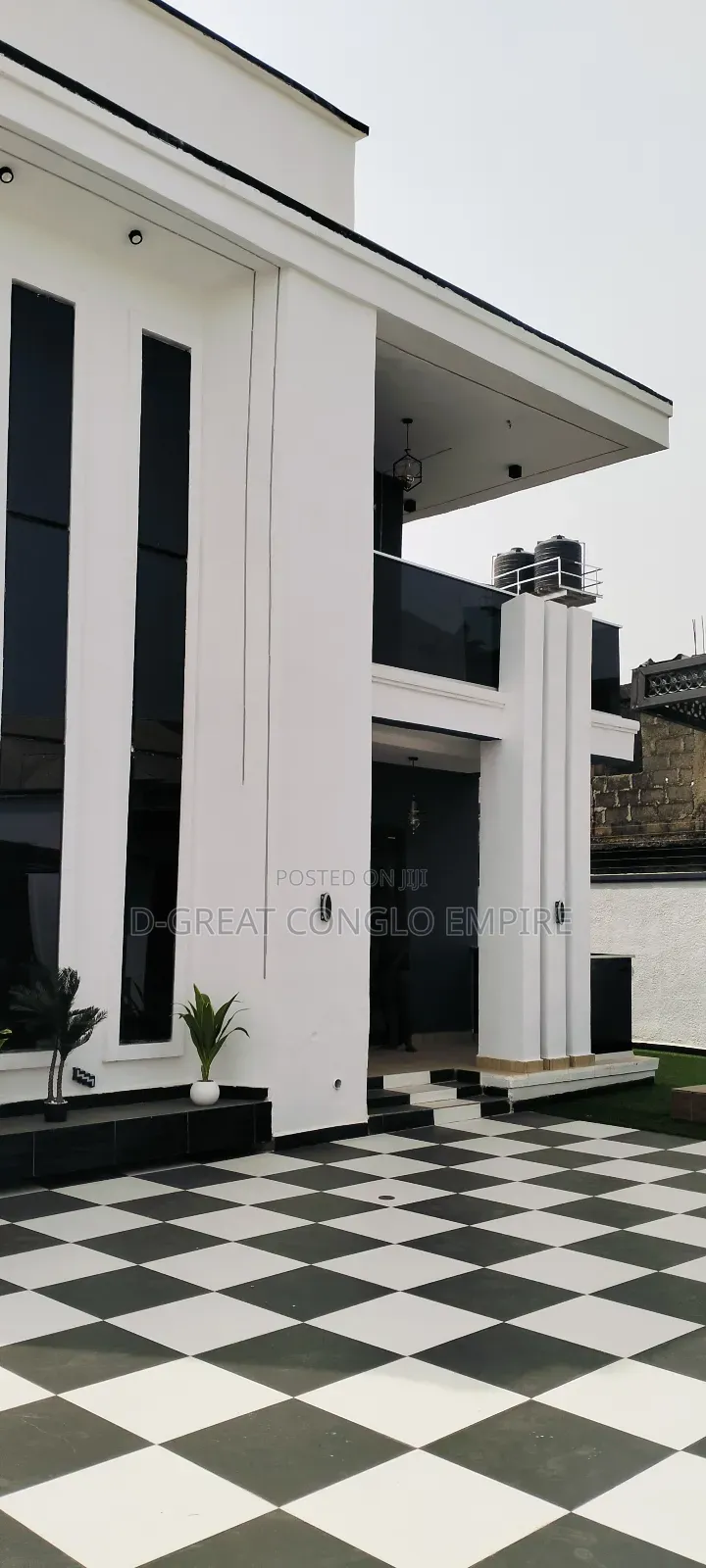 5bdrm Duplex in Behind New General, Oshimili South for sale in Oshimili South