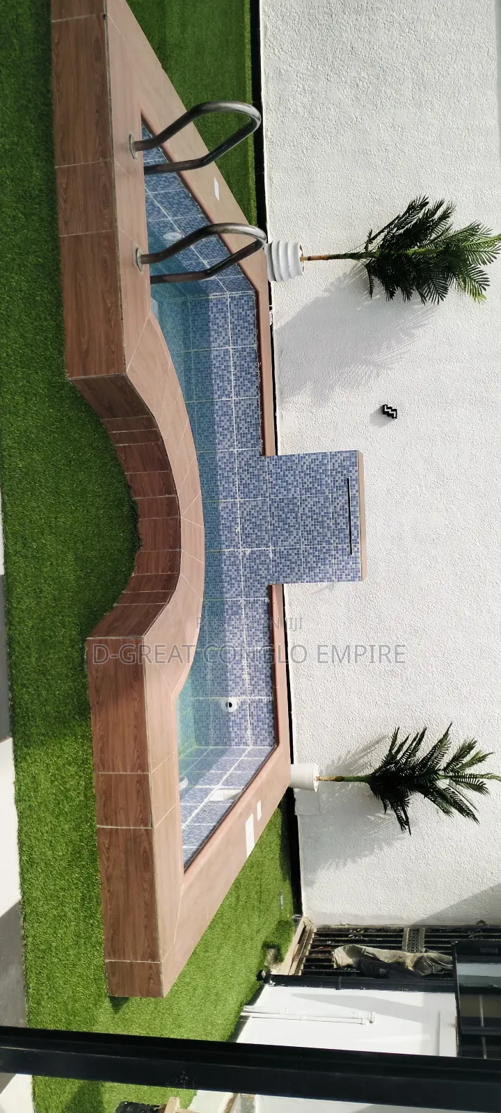 5bdrm Duplex in Behind New General, Oshimili South for sale in Oshimili South