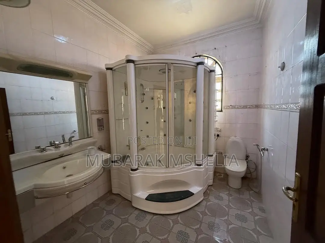 7bdrm Duplex in Jabi for sale in Jabi