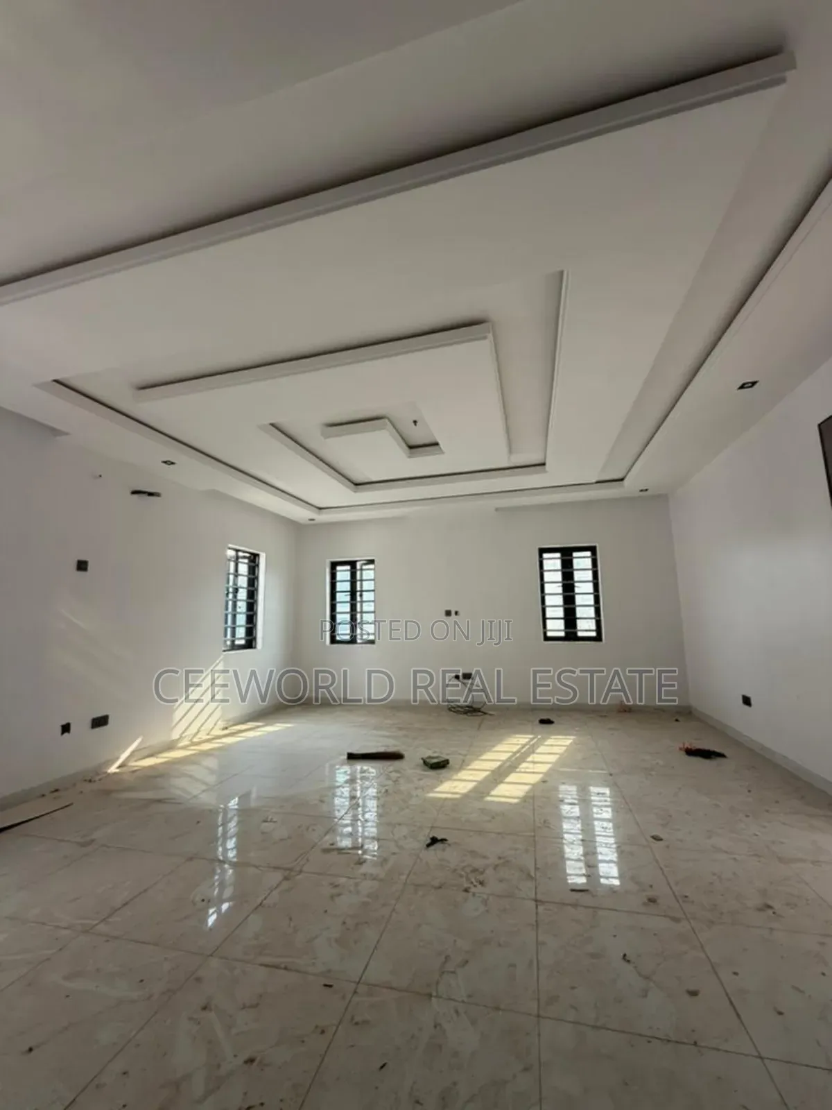 5bdrm Duplex in Aerodrome Gra, Samonda for sale in Samonda