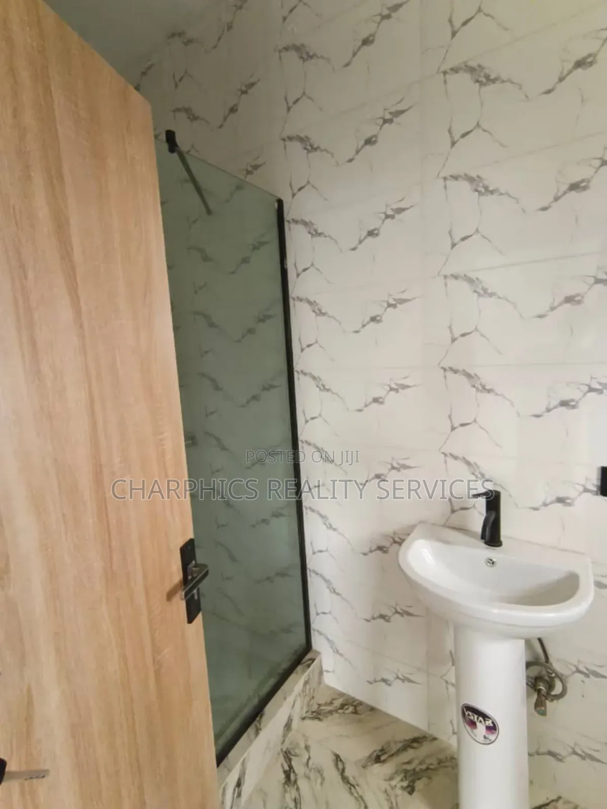 4bdrm Duplex in Ologolo for rent in Ologolo