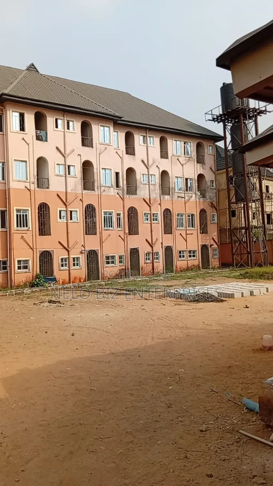 20bdrm Apartment in Owerri for sale in Owerri