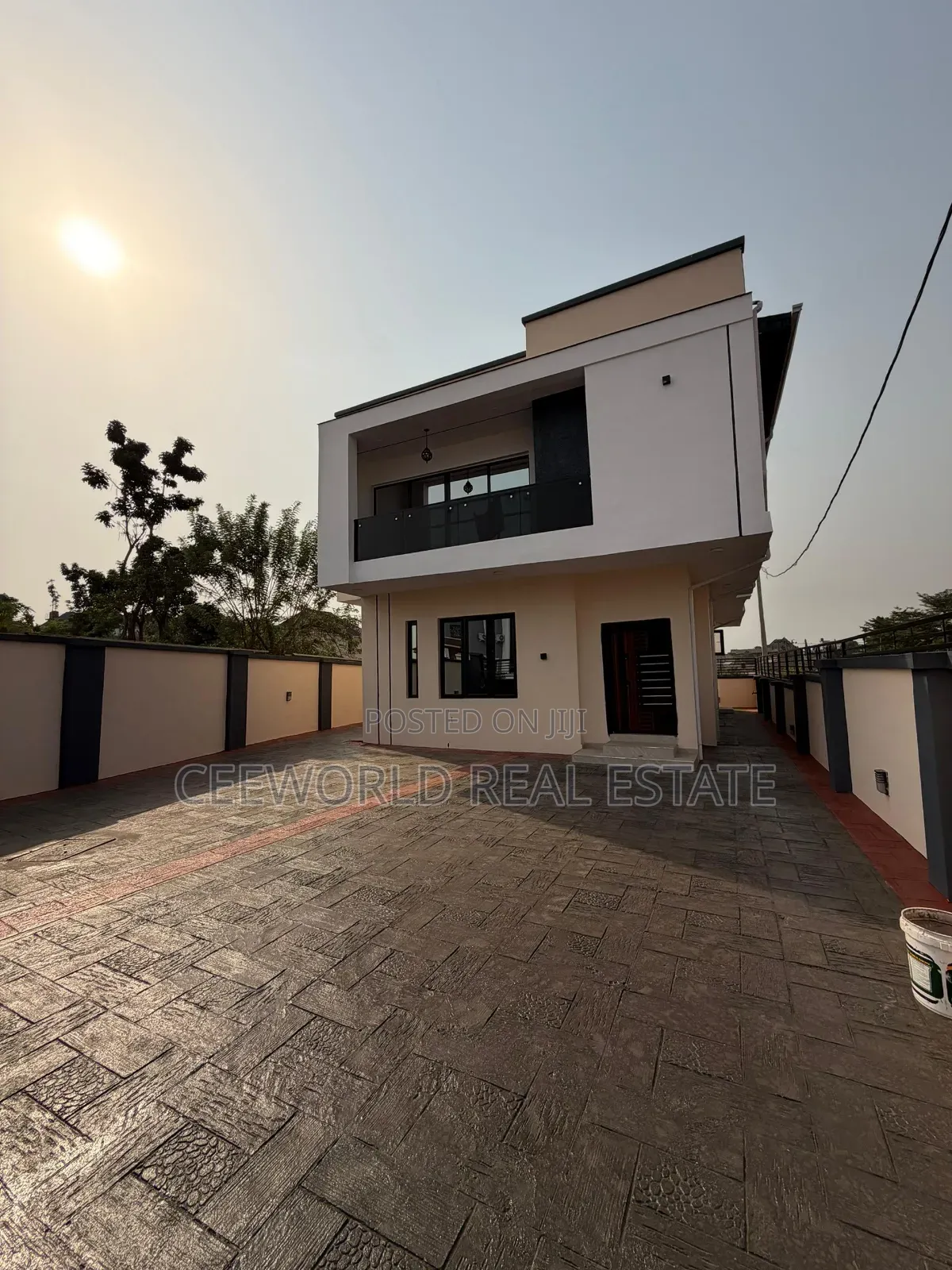 4bdrm Duplex in Kolapo Ishola Gra, Akobo for sale in Akobo
